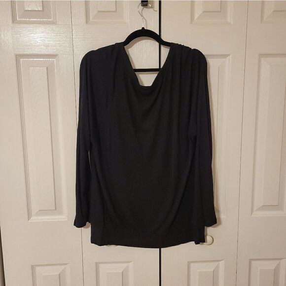Black long-sleeved oversized crew neck tee - Picture 1 of 4
